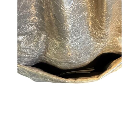 Balenciaga NWT Small Monaco Shoulder Bag in Beige/Gold - Picture 5 of 16